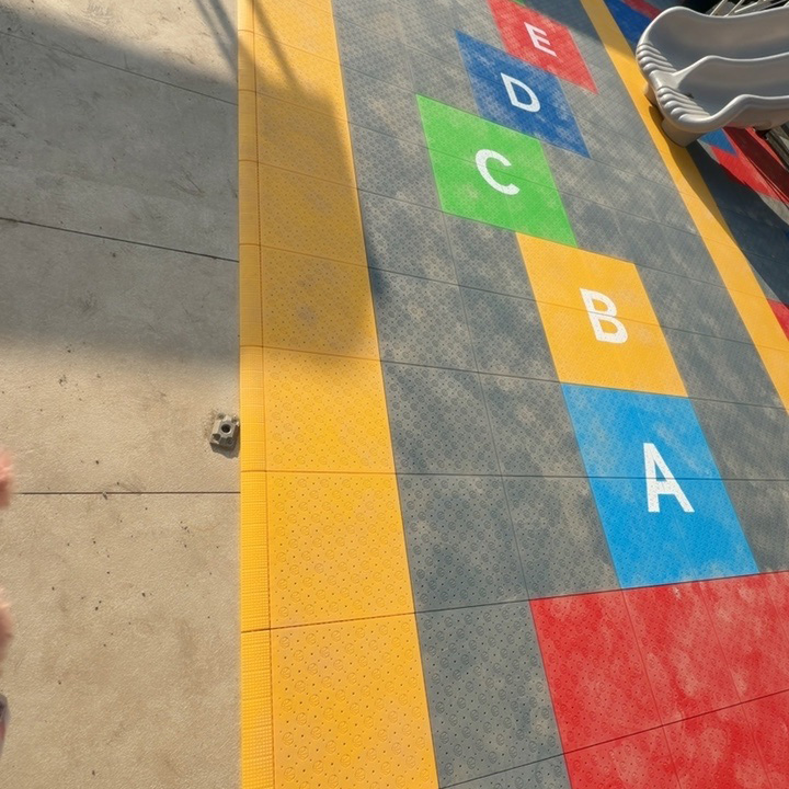 Profesyonel Birbirine Geçen PP - Outdoor Sport Floor Tiles incelemesi ve fiyatı